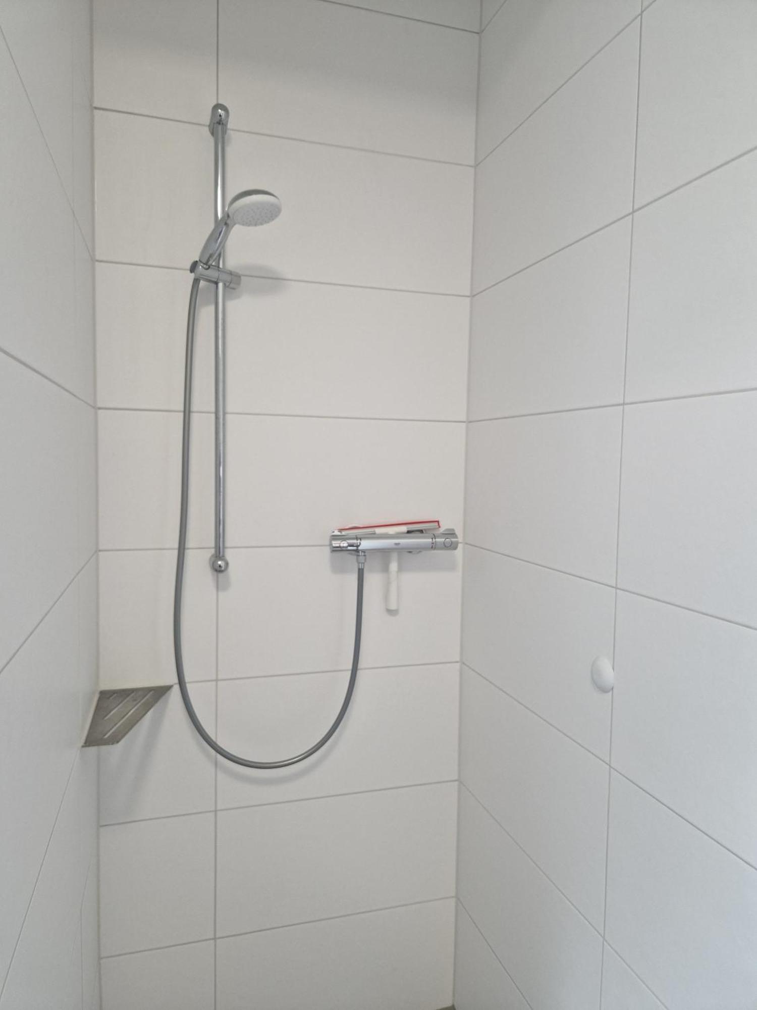 Apartment 1 *